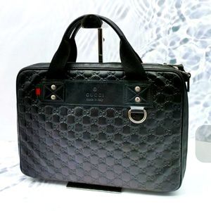 GUCCI LAPTOP CASE (Authentic GUCCI)